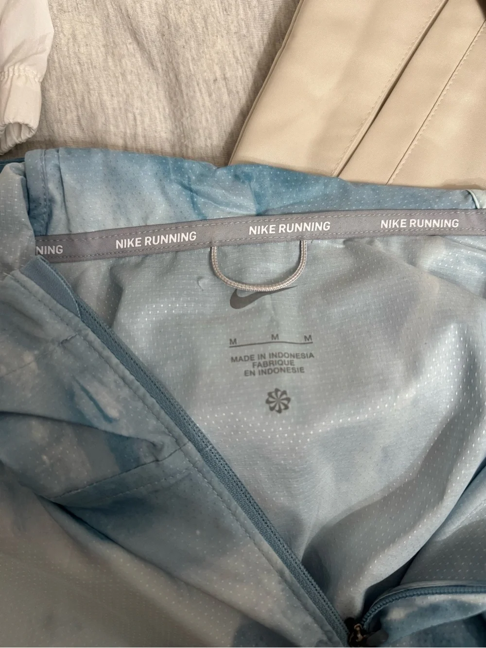 Nike Light Blue & White Tie-Dye Windbreaker Jacket